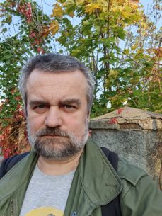 Kilka autoportretów w różnych warunkach