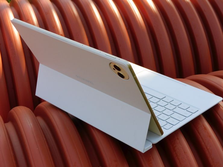 Huawei MatePad Pro - półprofile, tył