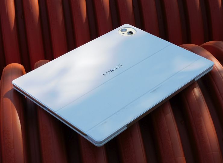 Huawei MatePad Pro - zamknięty od strony aparatów