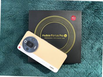 Nubia Focus Pro 5G - zestaw z filtrami foto Nubia Focus Pro 5G - zestaw z filtrami foto