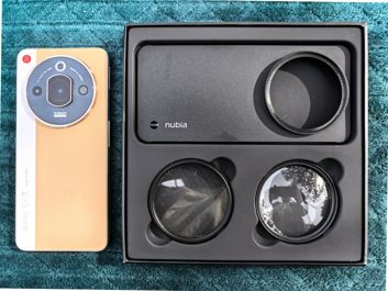 Nubia Focus Pro 5G - zestaw z filtrami foto Nubia Focus Pro 5G - zestaw z filtrami foto