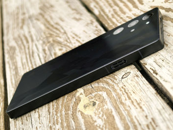 Nubia Red Magic 10 Pro - jack, USB, przyciski, chłodzenie