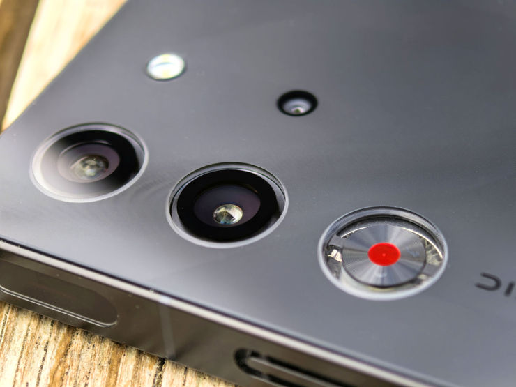 Nubia Red Magic 10 Pro - aparaty nie wystają!