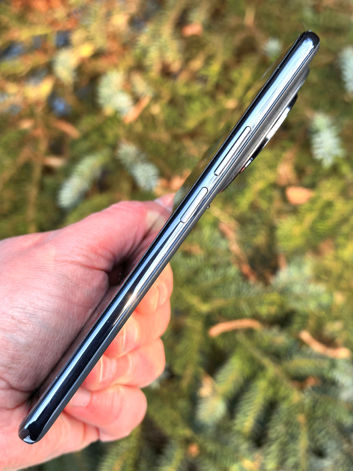 Huawei Nova 14 Pro - krawędzie