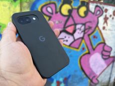 Google Pixel 10a w akcji: uchwyć styl miejskiego graffiti i nowoczesny design. Google Pixel 10a w akcji: uchwyć styl miejskiego graffiti i nowoczesny design.