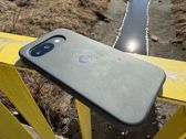 Google Pixel 10a w różnych aranżacjach podkreślających jego nowoczesny design i styl. Google Pixel 10a w różnych aranżacjach podkreślających jego nowoczesny design i styl.