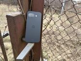 Odkryj stylowy design Google Pixel 10a w różnych otoczeniach i perspektywach. Odkryj stylowy design Google Pixel 10a w różnych otoczeniach i perspektywach.