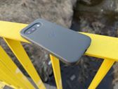 Odkryj stylowy design Google Pixel 10a w różnych otoczeniach i perspektywach. Odkryj stylowy design Google Pixel 10a w różnych otoczeniach i perspektywach.