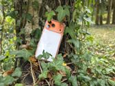 Stylowy iPhone 17 Pro Max w naturalnym otoczeniu, idealny dla miłośników designu. Stylowy iPhone 17 Pro Max w naturalnym otoczeniu, idealny dla miłośników designu.