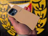 Wygląd i design Realme 16 Pro+ zachwyca nowoczesnymi detalami i graffiti w tle. Wygląd i design Realme 16 Pro+ zachwyca nowoczesnymi detalami i graffiti w tle.