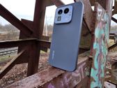 Zobacz, jak imponująco prezentuje się Realme GT8 Pro w różnych sceneriach.
