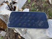 Zobacz, jak prezentuje się Apple iPhone 16e w różnych odsłonach i warunkach. Zobacz, jak prezentuje się Apple iPhone 16e w różnych odsłonach i warunkach.