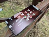 Honor Magic8 Lite w różnych sceneriach - design i styl w każdym detalu.