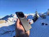 Honor Magic7 Pro łączy elegancki design z zaawansowaną funkcjonalnością aparatu. Honor Magic7 Pro łączy elegancki design z zaawansowaną funkcjonalnością aparatu.