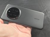 Honor Magic7 Pro łączy elegancki design z zaawansowaną funkcjonalnością aparatu. Honor Magic7 Pro łączy elegancki design z zaawansowaną funkcjonalnością aparatu.
