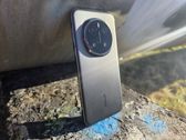 Honor Magic7 Pro w atrakcyjnych ujęciach podkreślających jego nowoczesny design i styl. Honor Magic7 Pro w atrakcyjnych ujęciach podkreślających jego nowoczesny design i styl.
