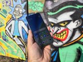 Stylowy Xiaomi 15 na tle graffiti - idealne połączenie nowoczesności i artystycznego wyrazu. Stylowy Xiaomi 15 na tle graffiti - idealne połączenie nowoczesności i artystycznego wyrazu.