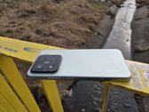 Xiaomi 15 w pięknych sceneriach podkreśla swój wyjątkowy design i styl. Xiaomi 15 w pięknych sceneriach podkreśla swój wyjątkowy design i styl.