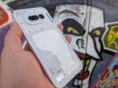 Nothing Phone (4a) w różnych odsłonach - nowoczesny design i wyjątkowy styl.