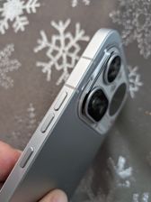 Zobacz wyjątkowy design i detale Nothing Phone (4a) Pro w naszej galerii. Zobacz wyjątkowy design i detale Nothing Phone (4a) Pro w naszej galerii.