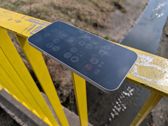 Zobacz jak wygląda Nothing Phone (4a) Pro w różnych ujęciach i na tle. Zobacz jak wygląda Nothing Phone (4a) Pro w różnych ujęciach i na tle.