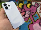 Odkryj unikalny design Oppo Reno15 Pro w różnych stylowych sceneriach. Odkryj unikalny design Oppo Reno15 Pro w różnych stylowych sceneriach.