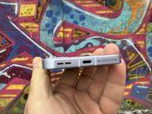Zachwycający design Oppo Reno15 Pro na tle kolorowych murali i graffiti. Zachwycający design Oppo Reno15 Pro na tle kolorowych murali i graffiti.