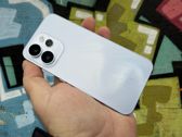 Oppo Reno15 Pro w nowoczesnym designie, idealny na tle kreatywnych artystycznych motywów. Oppo Reno15 Pro w nowoczesnym designie, idealny na tle kreatywnych artystycznych motywów.