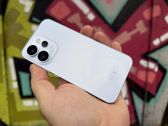 Oppo Reno15 Pro zachwyca eleganckim designem i nowoczesnym wyglądem. Oppo Reno15 Pro zachwyca eleganckim designem i nowoczesnym wyglądem.