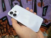 Oppo Reno15 Pro zachwyca eleganckim designem i nowoczesnym wyglądem. Oppo Reno15 Pro zachwyca eleganckim designem i nowoczesnym wyglądem.