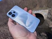 Oppo Reno15 Pro w pięknej scenerii - idealne połączenie stylu i technologii. Oppo Reno15 Pro w pięknej scenerii - idealne połączenie stylu i technologii.