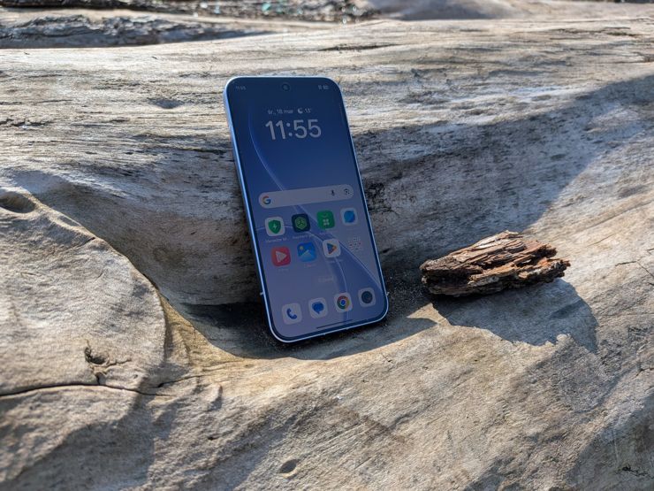Oppo Reno15 Pro z imponującym ekranem, idealnym do codziennego użytku. Oppo Reno15 Pro z imponującym ekranem, idealnym do codziennego użytku.