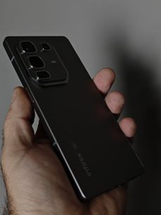 Infinix Note 50 Pro+ - nowoczesny design i ergonomiczny kształt w każdej sytuacji. Infinix Note 50 Pro+ - nowoczesny design i ergonomiczny kształt w każdej sytuacji.