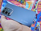 Infinix Note 50 Pro+ w różnych stylowych ujęciach podkreślających jego nowoczesny design. Infinix Note 50 Pro+ w różnych stylowych ujęciach podkreślających jego nowoczesny design.