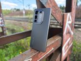 Infinix Note 50 Pro+ w różnych stylowych ujęciach podkreślających jego nowoczesny design. Infinix Note 50 Pro+ w różnych stylowych ujęciach podkreślających jego nowoczesny design.