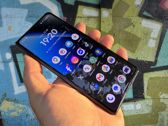 Motorola Razr Fold w różnych ujęciach - styl, innowacja i funkcjonalność. Motorola Razr Fold w różnych ujęciach - styl, innowacja i funkcjonalność.