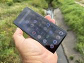 Motorola Razr Fold w różnych ujęciach - sprawdź niezwykły ekran tego smartfona. Motorola Razr Fold w różnych ujęciach - sprawdź niezwykły ekran tego smartfona.