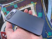 Realme 16 w różnych ujęciach, podkreślający jego wyjątkowy design i kolorystykę.