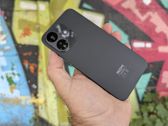 Redmi Note 17 Pro 5G - nowoczesny design i stylowy wygląd w różnych ujęciach. Redmi Note 17 Pro 5G - nowoczesny design i stylowy wygląd w różnych ujęciach.