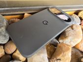 Google Pixel 11 Pro XL w naturalnym otoczeniu, ukazujący elegancki design i trwałość. Google Pixel 11 Pro XL w naturalnym otoczeniu, ukazujący elegancki design i trwałość.