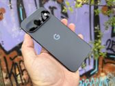 Odkryj unikalny design Google Pixel 11 Pro XL w różnych ujęciach i sytuacjach. Odkryj unikalny design Google Pixel 11 Pro XL w różnych ujęciach i sytuacjach.