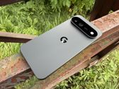 Zobacz, jak stylowo prezentuje się Google Pixel 11 Pro XL w różnych sceneriach. Zobacz, jak stylowo prezentuje się Google Pixel 11 Pro XL w różnych sceneriach.