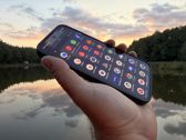 Google Pixel 11 Pro XL prezentuje się zjawiskowo w naturalnym świetle o zmierzchu. Google Pixel 11 Pro XL prezentuje się zjawiskowo w naturalnym świetle o zmierzchu.