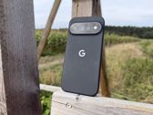 Google Pixel 11 Pro XL w naturalnej scenerii, podkreślający wyjątkowy design i aparat. Google Pixel 11 Pro XL w naturalnej scenerii, podkreślający wyjątkowy design i aparat.