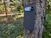Google Pixel 11 Pro XL w naturalnym otoczeniu, zachwycający wygląd i nowoczesny design. Google Pixel 11 Pro XL w naturalnym otoczeniu, zachwycający wygląd i nowoczesny design.