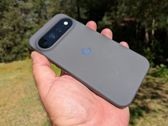 Google Pixel 11 Pro XL w naturalnym otoczeniu, zachwycający wygląd i nowoczesny design. Google Pixel 11 Pro XL w naturalnym otoczeniu, zachwycający wygląd i nowoczesny design.