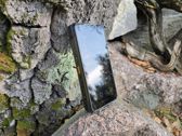 Ulefone Armor 34 Pro w naturalnym otoczeniu: elegancki design i wytrzymałość w jednym.