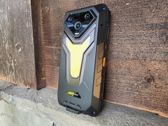 Ulefone Armor 34 Pro w terenie - wytrzymały smartfon doskonały do outdoorowych przygód.