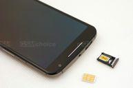 Szufladka SIM w Moto X