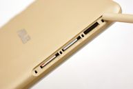 Gniazda kart w Asus Fonepad 8